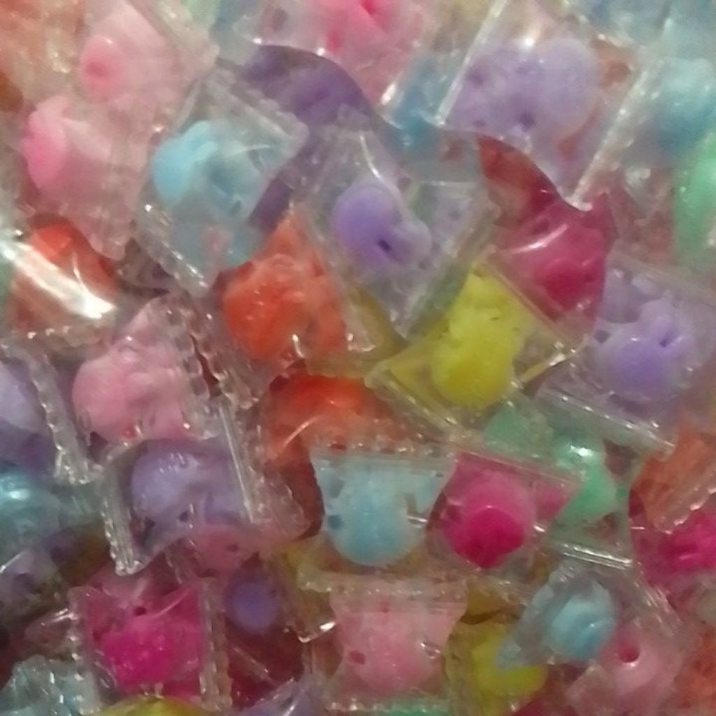 1 POUND CANDY BEADS*