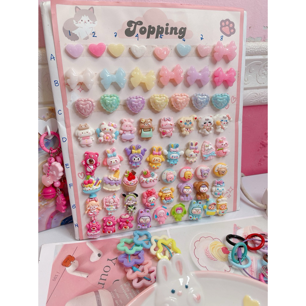 CUSTOM KEYCHAIN DISPLAY KEYCHAIN