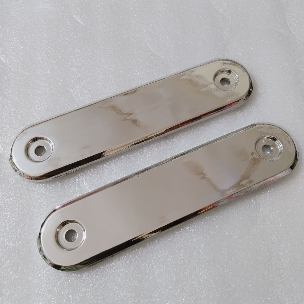 Fazzio ขวาซ้ายด้านข้างแผง Chrome วัสดุพลาสติก ABS สี Chrome Elegant Look เข้ากันได้กับ Fazzio