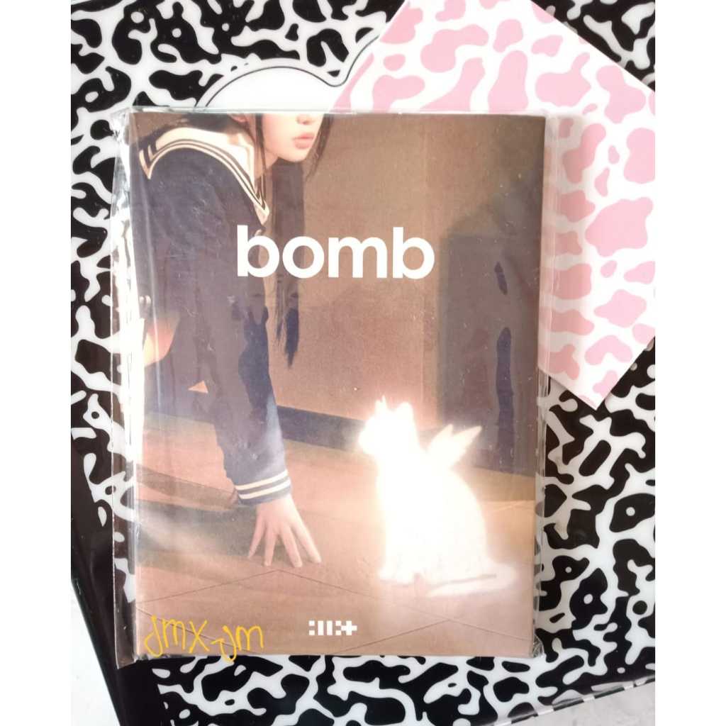 [ READ DESCRIPTION ] SEALED OFFICIAL BOMB WEVERSE ALBUM VER ILLIT OFFICIAL PC PHOTOCARD INA