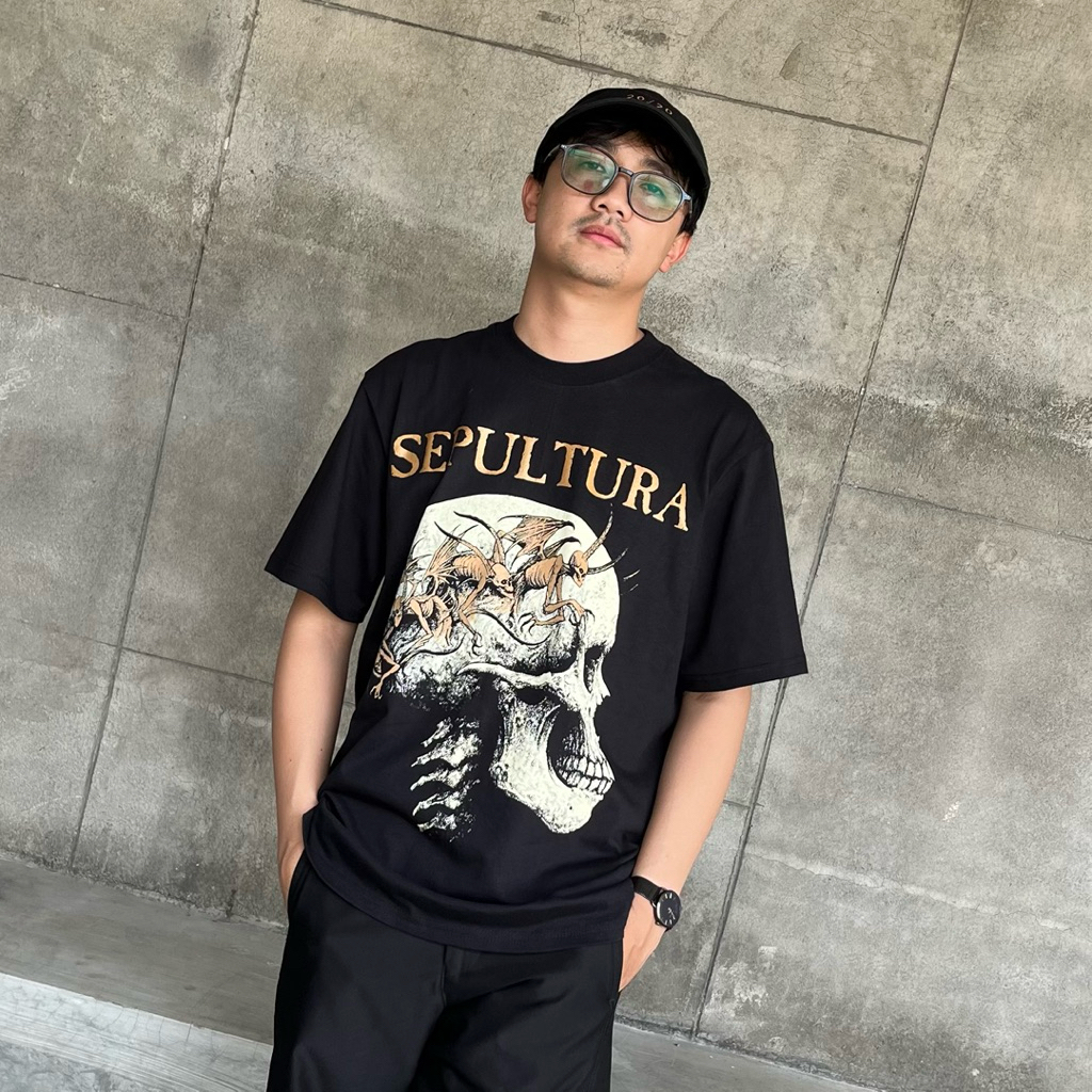 เสื้อยืดวง Sepultura - Roots Bloody Roots Tshirt สีดํา