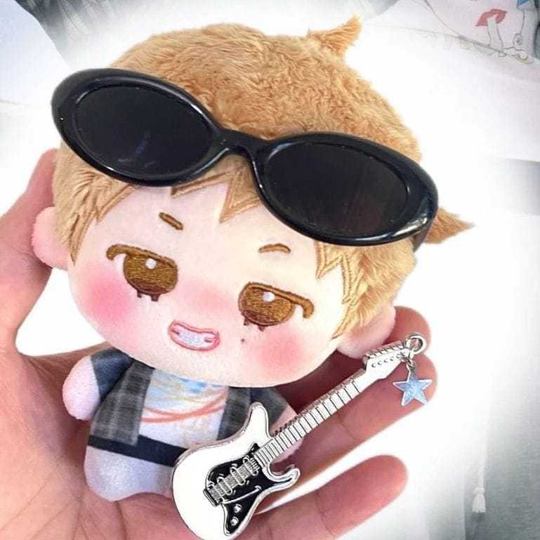 CORTIS MARTIN DOLL 10CM