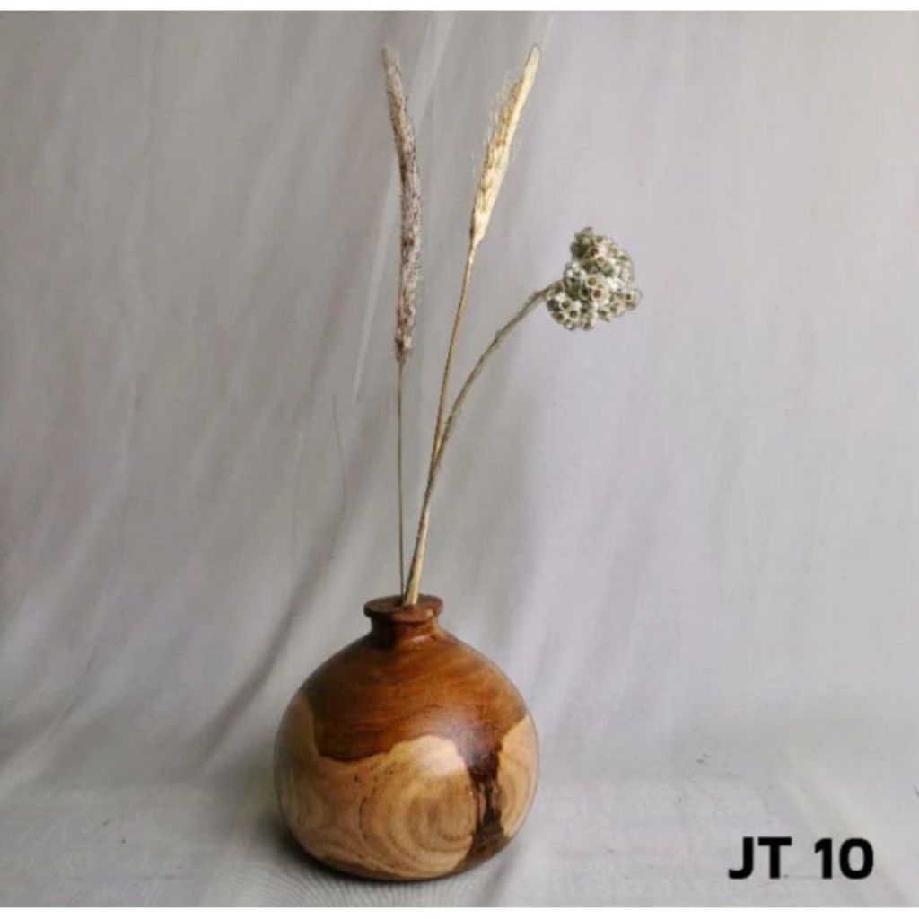 ATESTHETIC TEAK VASE