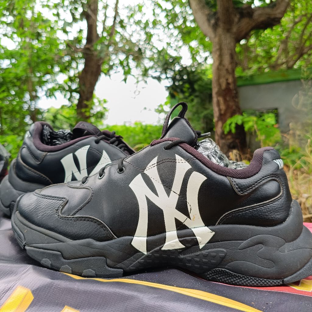 รองเท้า Ny Yankees สีดํา