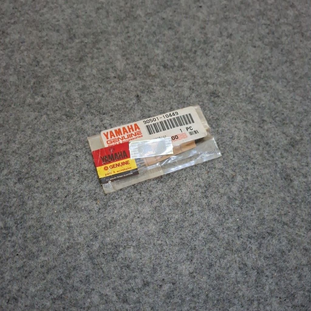 คลัทช์สปริง V50 V75 V80 Yamaha V 50 75 80 V50 V75 V80 ของแท้ 90501-10449