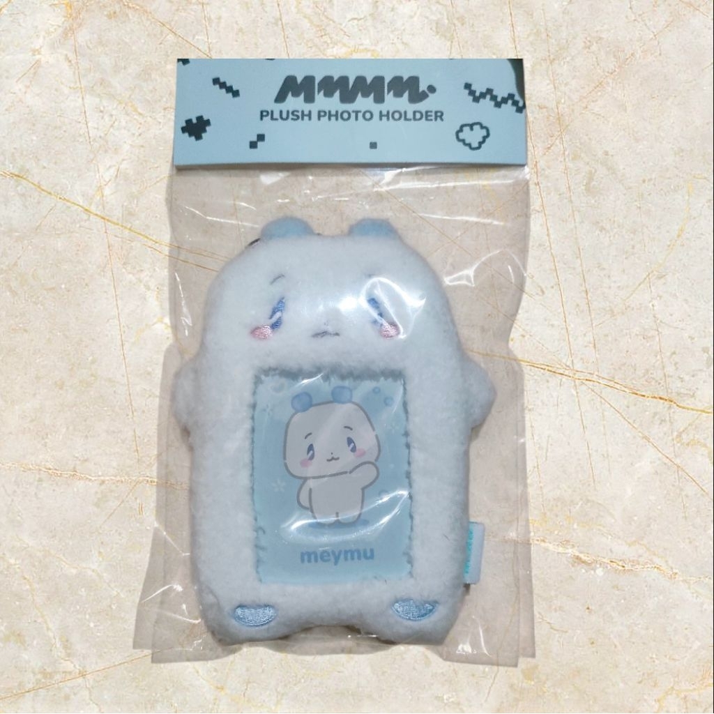 ที่ใส่ภาพตุ๊กตา merch mmm อย่างเป็นทางการ plave