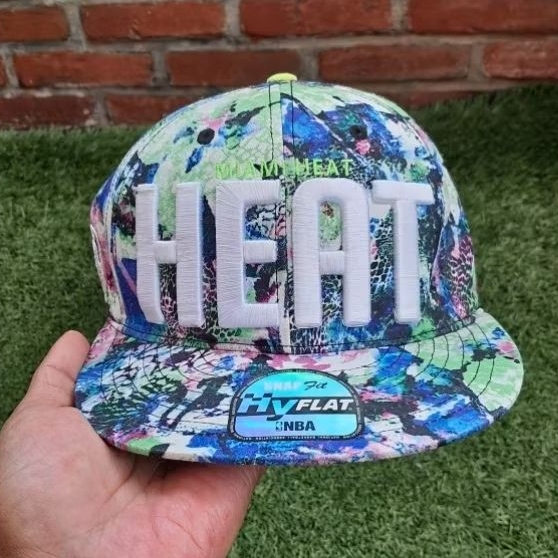 หมวกไฮแฟลต / SnapFit NBA Team Snapback Preloved