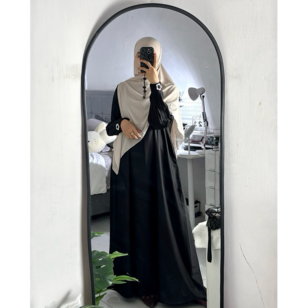 Kiani Dress Exclusive Lux SILK Premium Anti UV Abaya มุสลิมผู้หญิง Syri นุ่มหรูหราและสะดวกสบายการออก