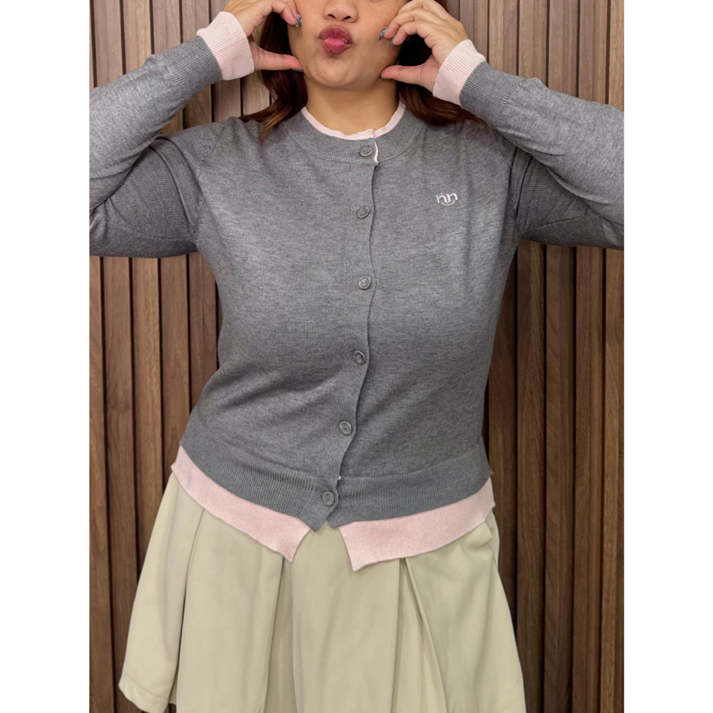 Quincy - เสื้อคาร์ดิแกนผ้าถัก