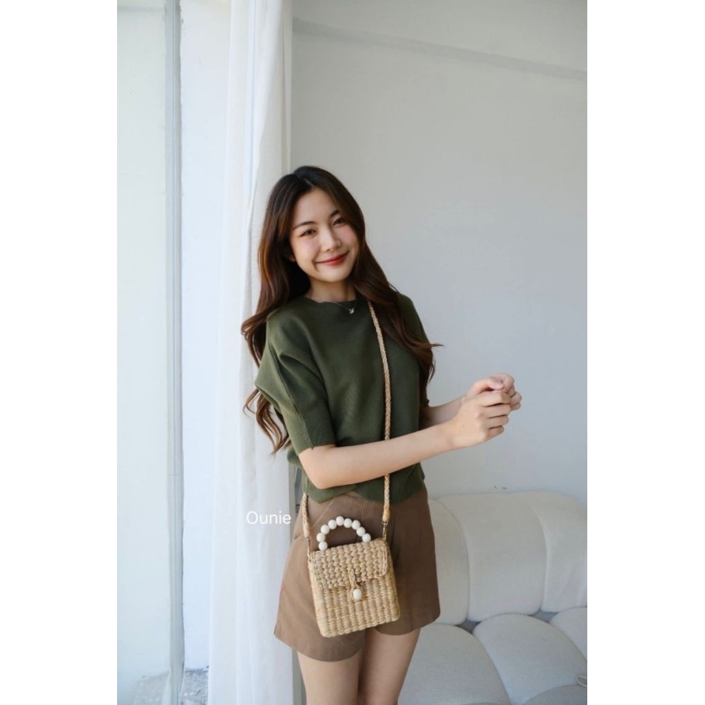 Ounie Bangkok เสื้อถักปีกค้างคาวผู้หญิง