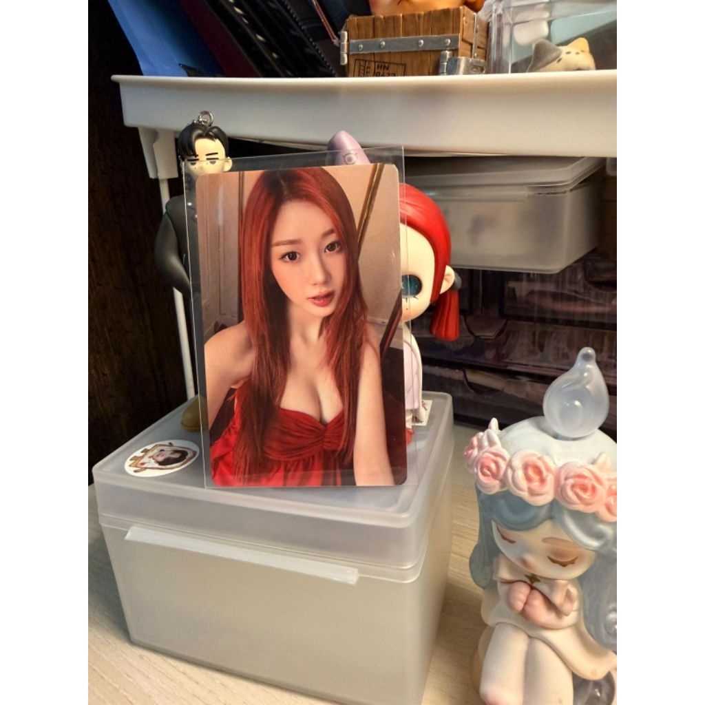 PHOTOCARD อย่างเป็นทางการ AESPA GISELLE RED DRESS