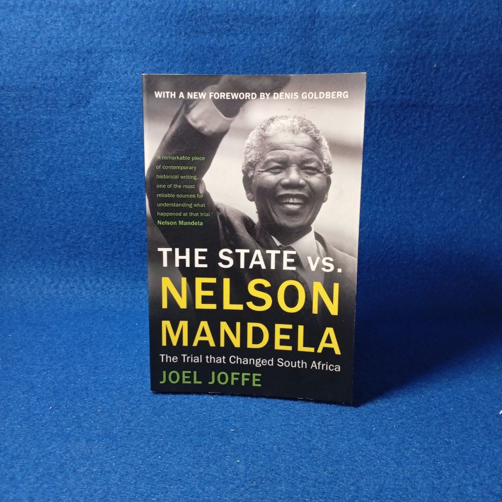 รัฐเทียบกับ Nelson Mandela by Joel Joffe