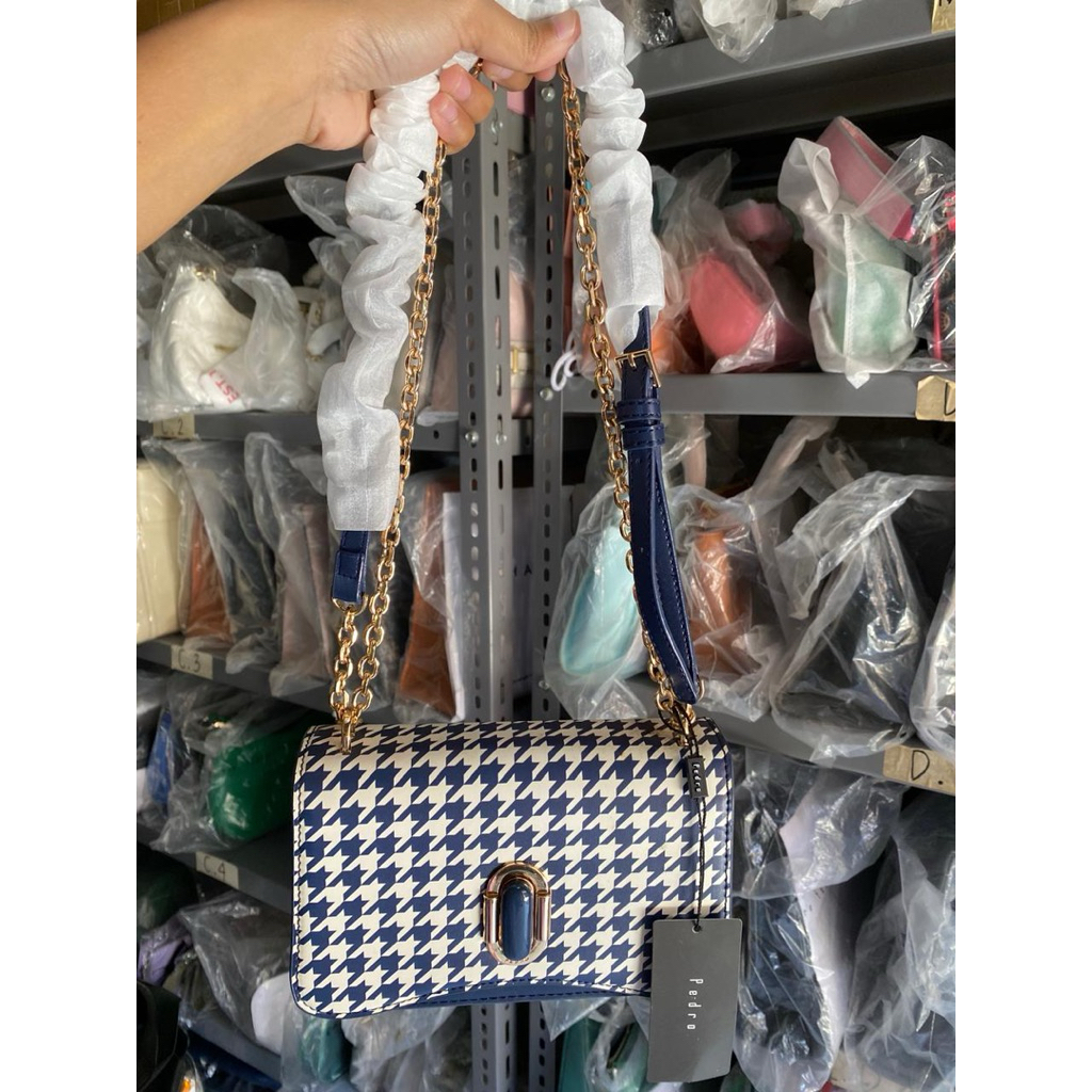 Pedro Slingbag กระเป๋าสะพาย