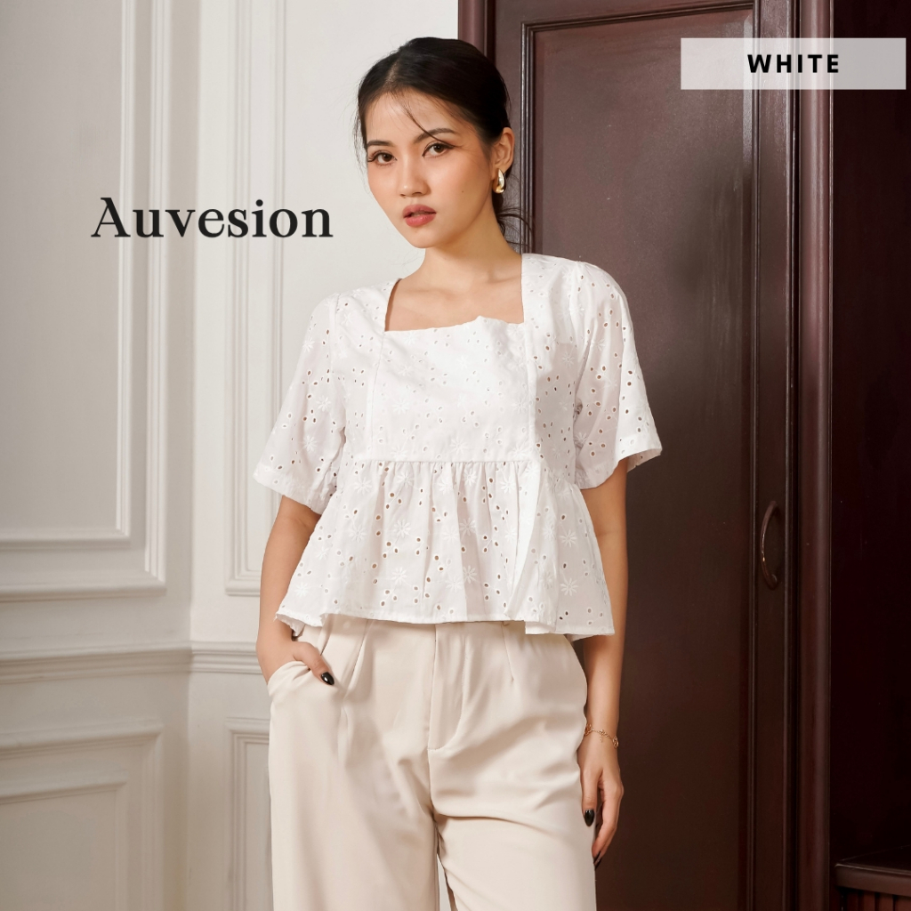 KATUN AUVESION Renata Cotton Perforated Peplum Top 6384 | เสื้อลําลองผู้หญิง