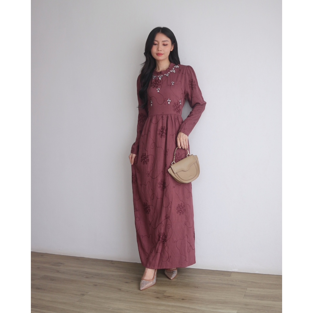 Sevinneclothing - ชุดเดรส Doona