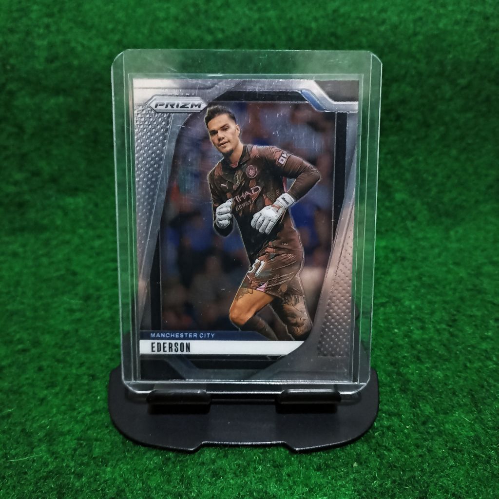 MANCHESTER CITY PANINI PRIZM 24/25 EDERSON BALL CARD