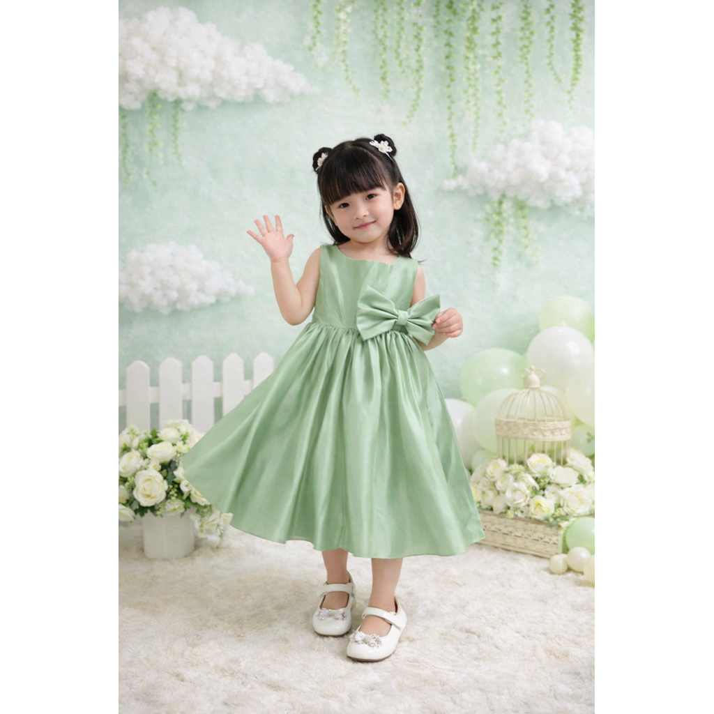CECILIA SATIN FLOWY DRESS สําหรับทารก/สาว