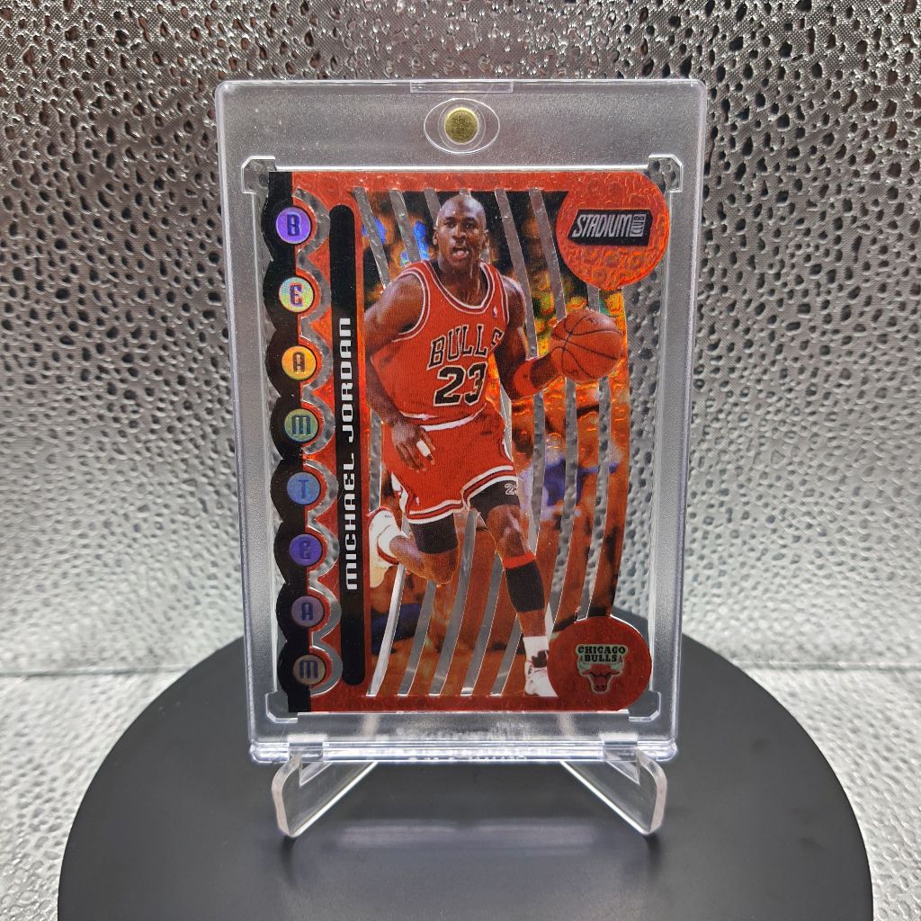 447. การ์ดบาสเก็ตบอล - การ์ดแบบกําหนดเอง 2000-01 Stadium Club Beam Team BT23 Michael Jordan