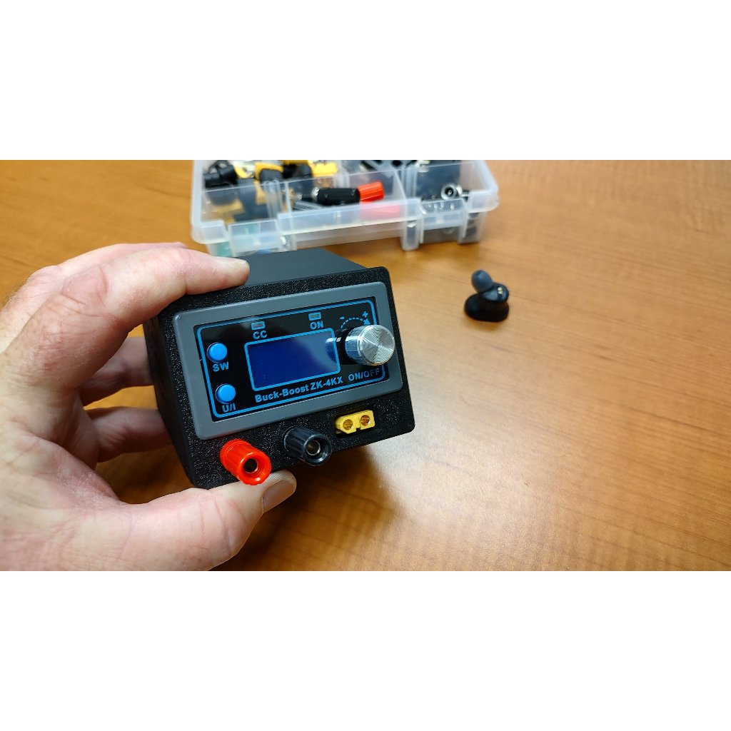 โมดูลฝาครอบเคส Buck Boost Converter แหล่งจ่ายไฟขนาดเล็ก ZK-4KX หรือ ZK-5KX