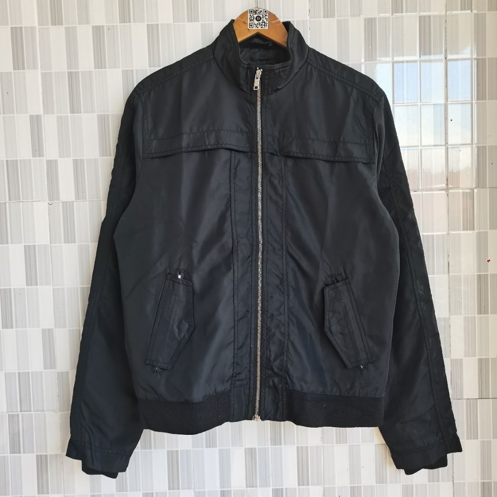 A397. HNM เสื้อแจ็คเก็ตมอเตอร์ไซค์ สีดํา SIZE L PRELOVED