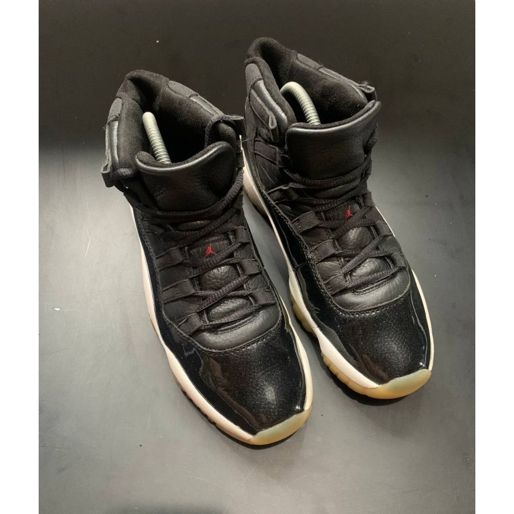 รองเท้ามือสองคุณภาพ N1K3 A1R J0rdan R3tr0 11 ขนาด 42/26.5 ซม.