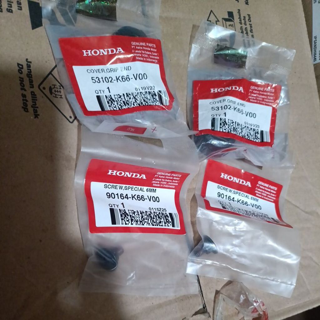 แฮนด์ Jalu + Bolts 2pc BEAT DELUXE 2020-2023, SCOOPY 2025 เดิม 53102 K66 + 90164 K66