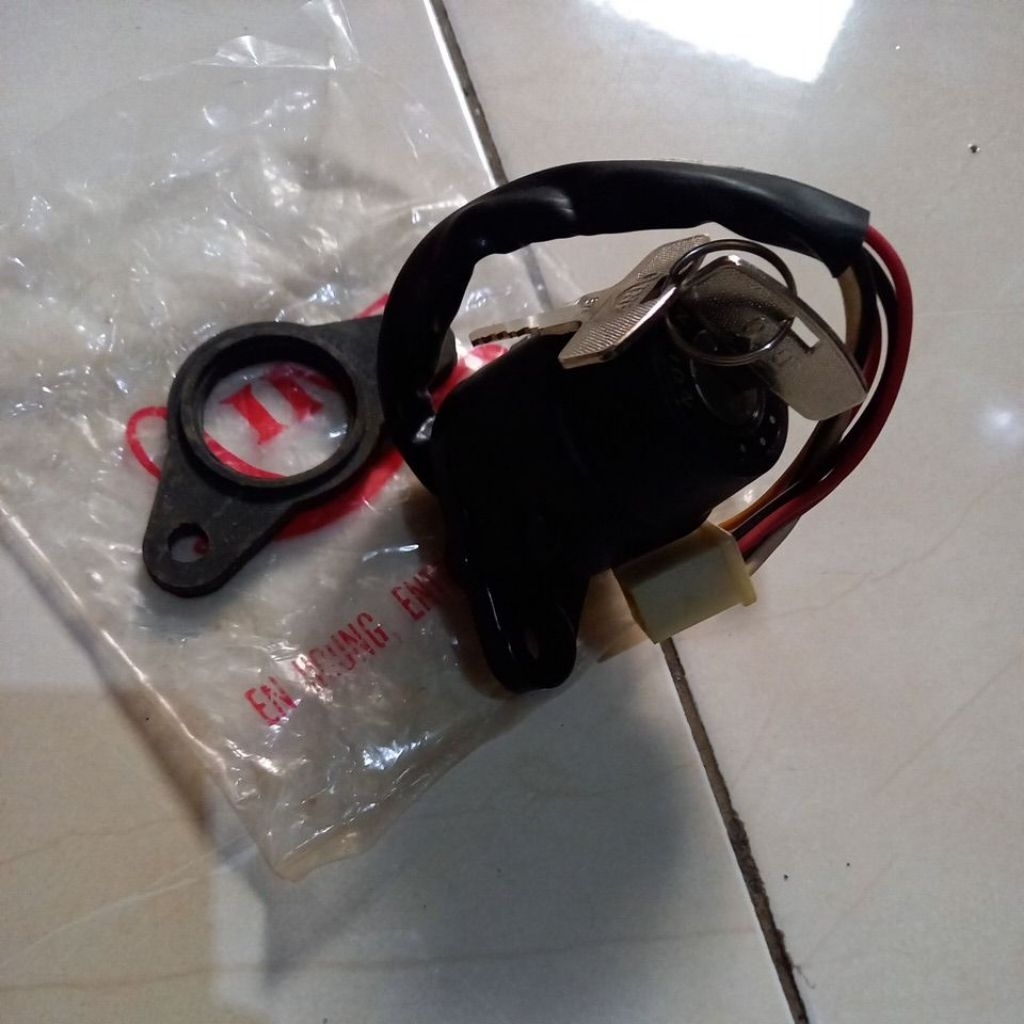 แป้นจุดระเบิด KE 125/Kawasaki KE 125 nos old stock