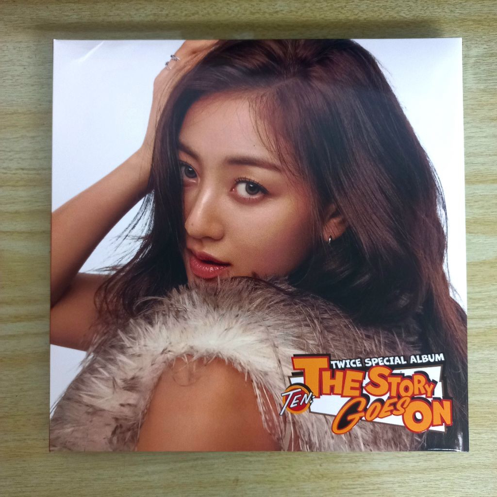 TWICE - อัลบั้มพิเศษ [TEN: The Story Goes On] ALBUM เท่านั้น