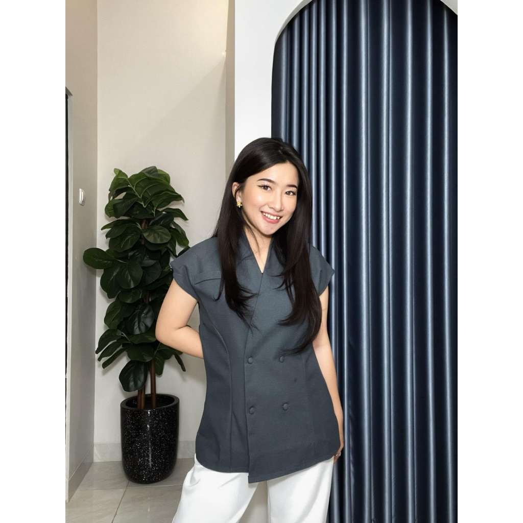 Imelda Top Flowday / Top / Vest / กระดุมหน้า