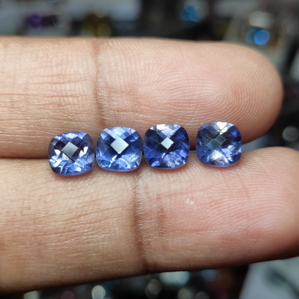 1 ชิ้น NATURAL IOLITE NATURAL STONE 6 มม