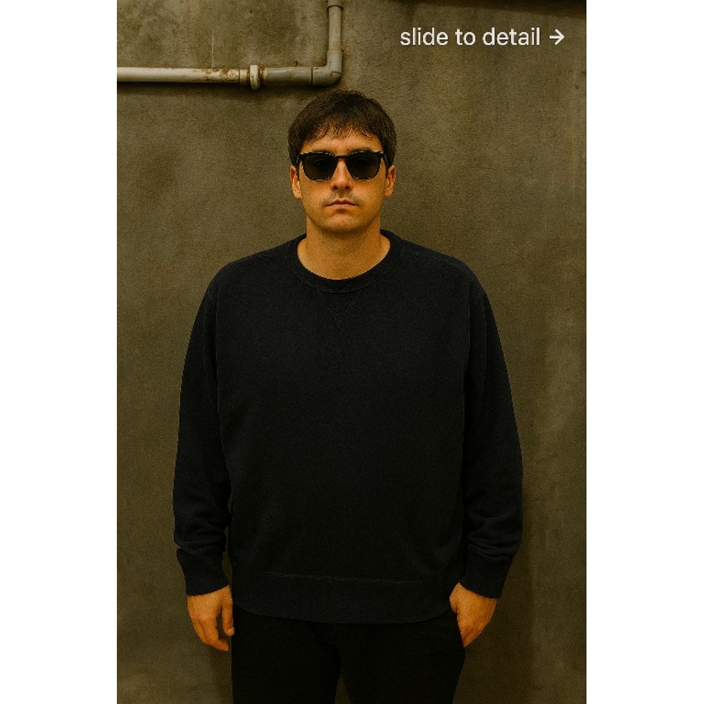 Crewneck / เสื้อสเวตเตอร์ UN**L0 01 ไซส์ L fit XL (P75 x L57)