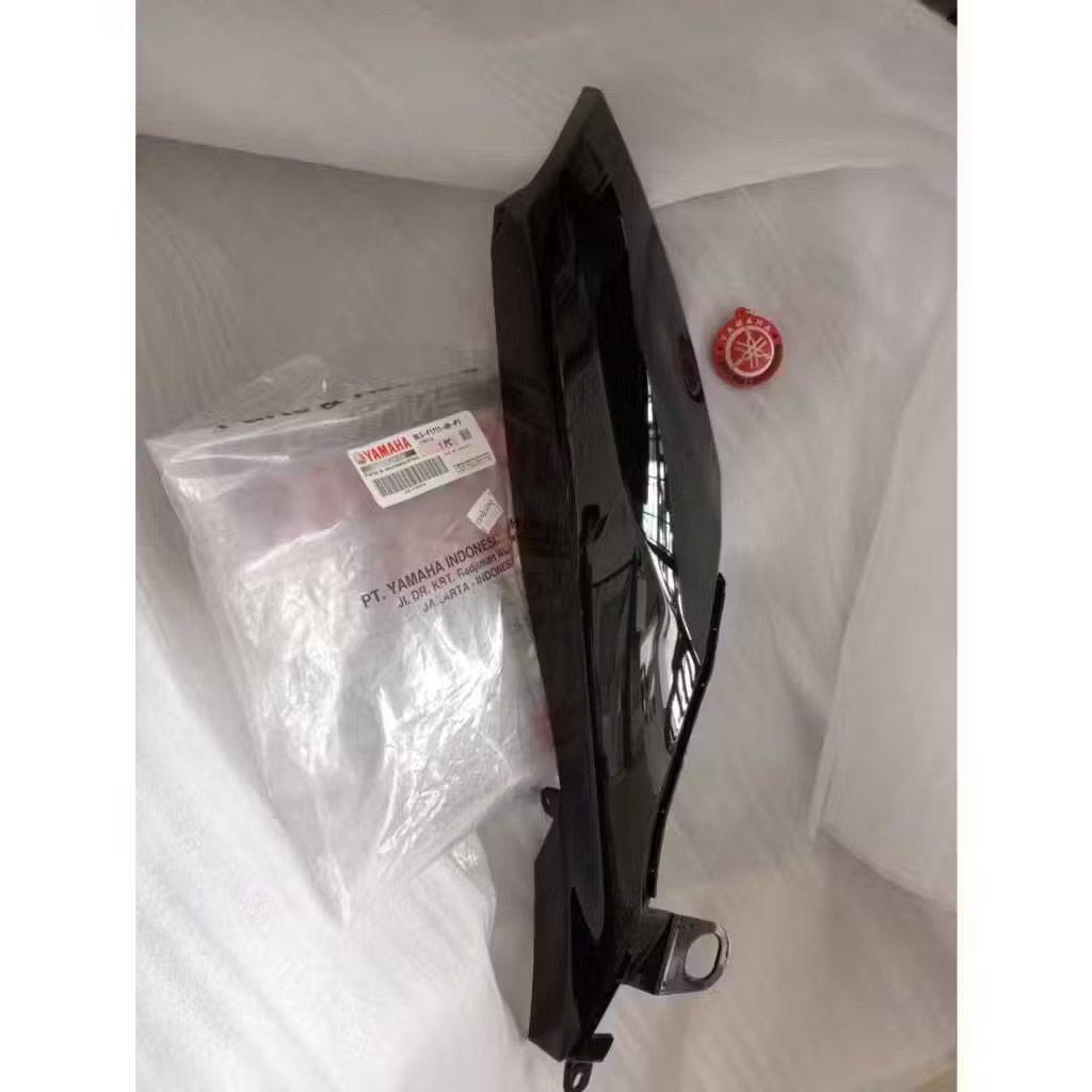 BLACK NMAX TURBO / NEO LEFT REAR BODY BLS-F1711-00-P3