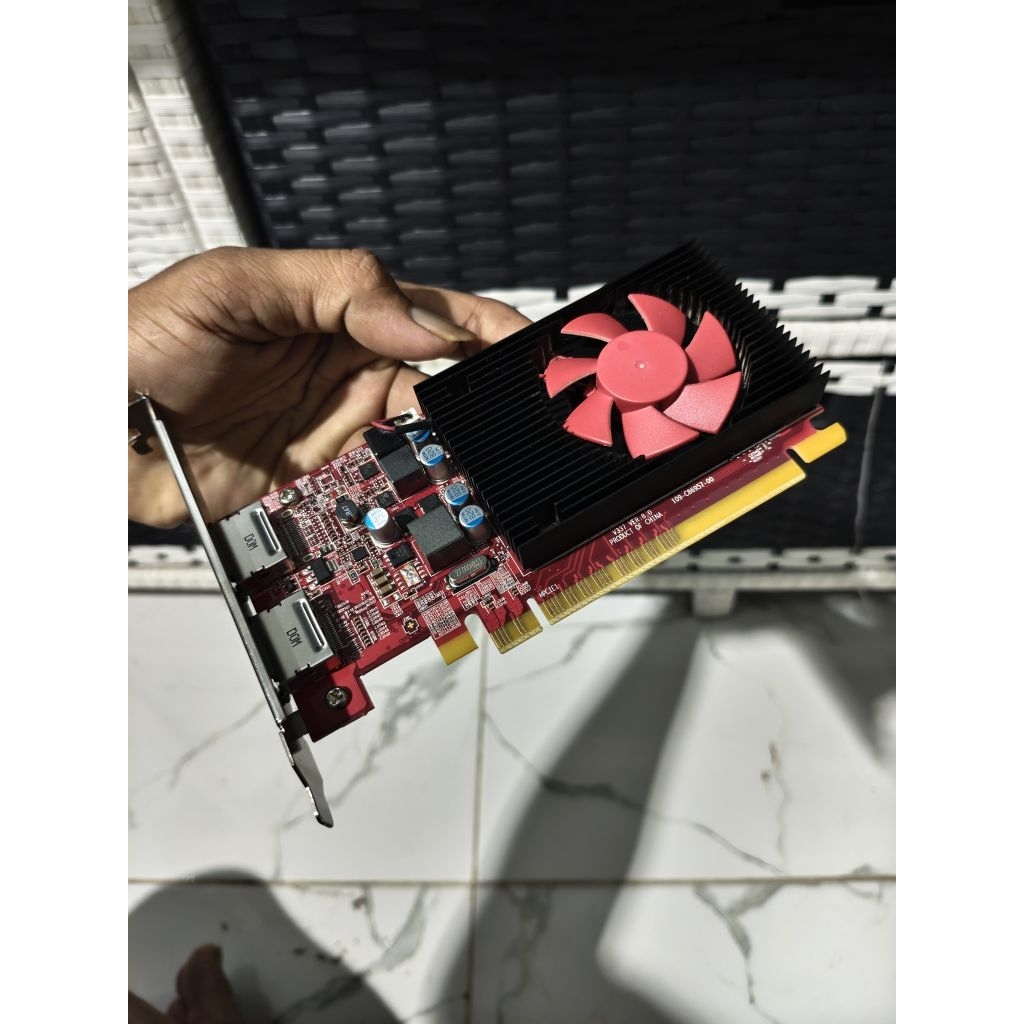 VGA AMD RADEON R7 430M 2GB GDDR5 128BIT โปรไฟล์ต่ํา smooth healthy jos