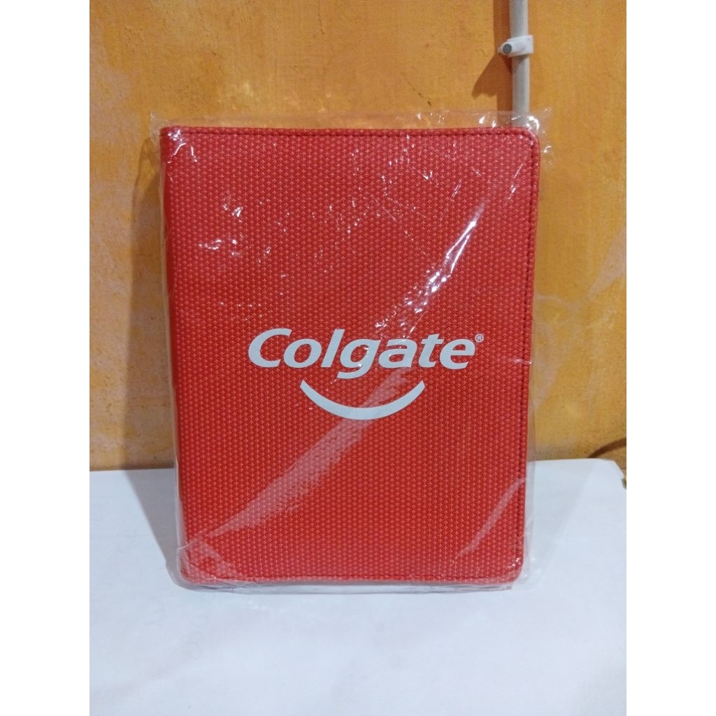 IU x Colgate (IU Gratitude journal + IU Exclusive Totebag + 3 ชิ้น IU Smile Photocards)