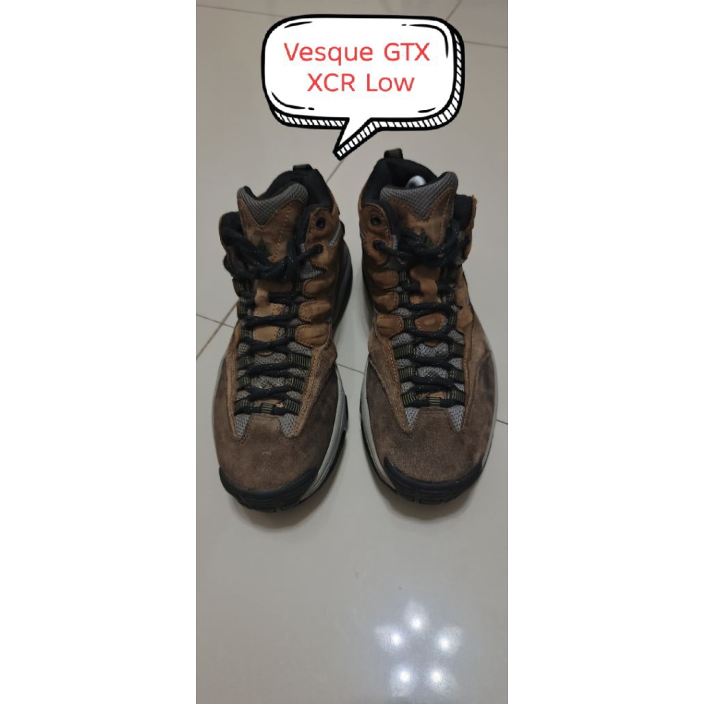 รองเท้าเดินป่า Vesque Gore-Tex