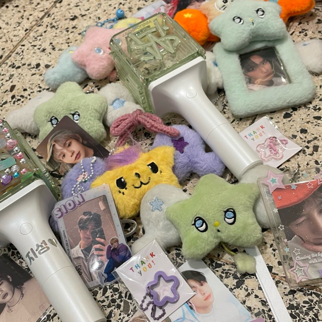 [หนังสือ] พวงกุญแจ NCT Wichu