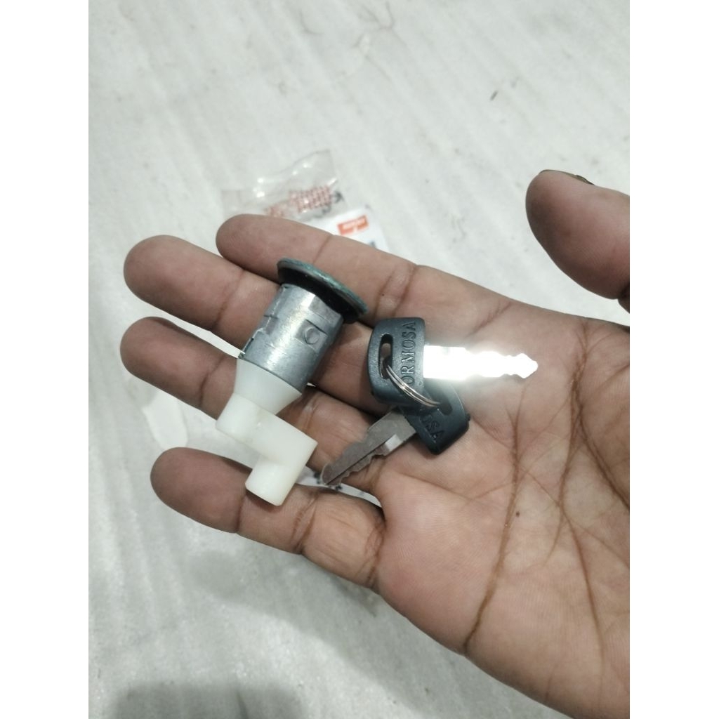 Honda Supra x supra100 Supra V Supra XX ล็อคเบาะ