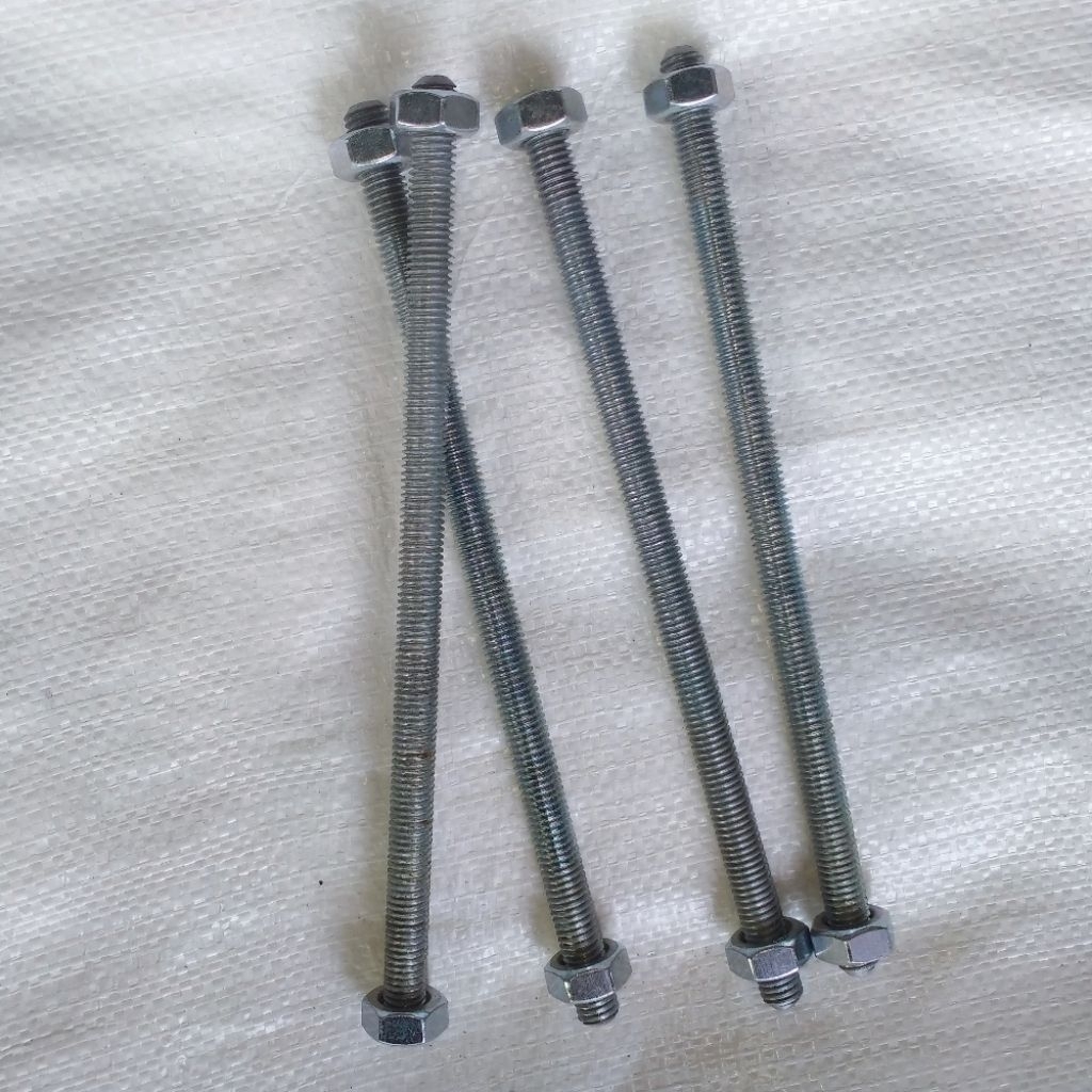 ด้ายยาว m10x20cm pitch 1.5 stitch bolt m10 น็อตคู่