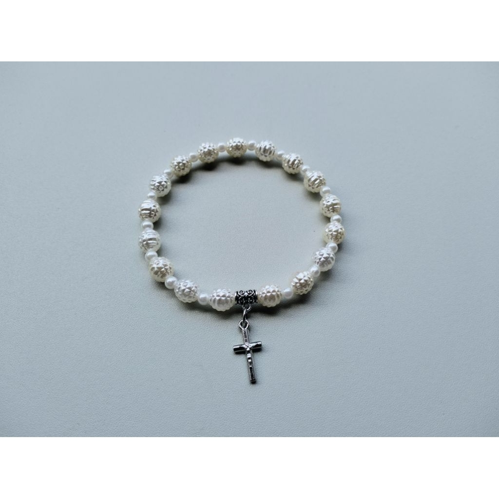 G888 WHITE PEARL CROSS BRACELET BW 8MM CATHOLIC CHRISTIAN