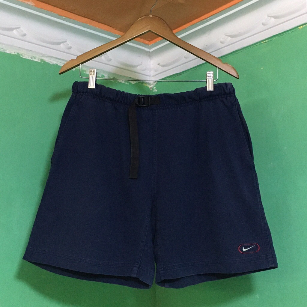 กางเกงขาสั้น Uvu Easy 90s Vintage