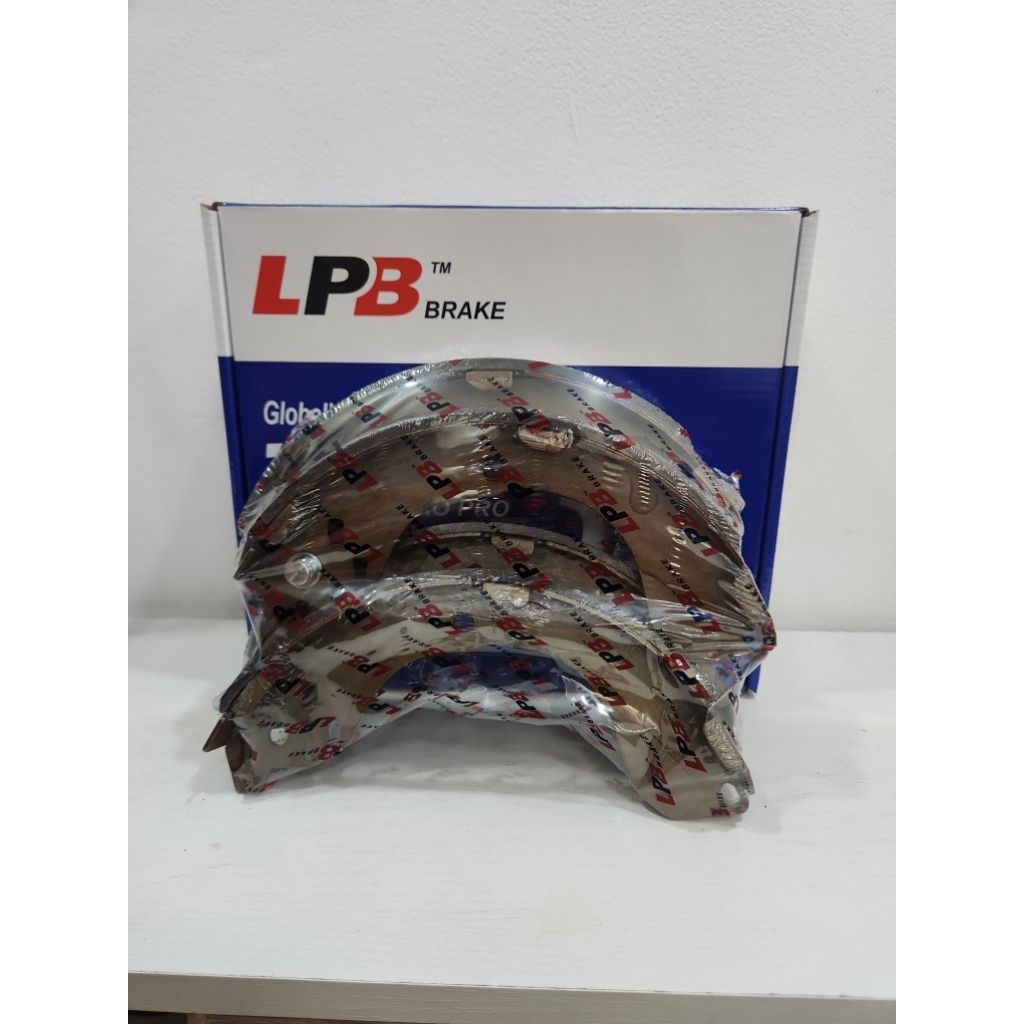 LPB ผ้าเบรคหลังเบรครองเท้า Nissan Grand Livina L10 L11 G116AN0 ไม่ใช่ SUITABLE สําหรับ LIVINA XGEAR 