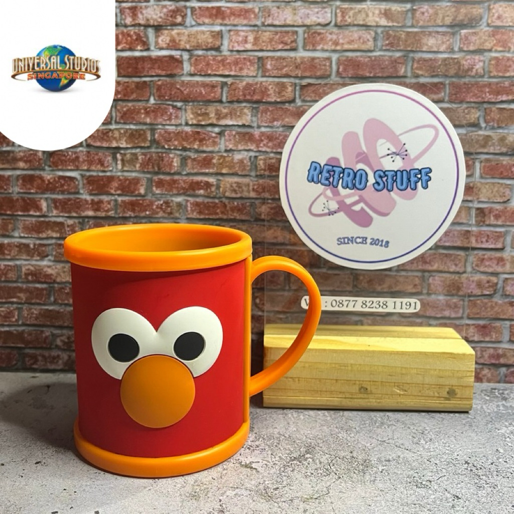 ต้นฉบับ Universal Studios Singapore Sesame Street Elmo Mug