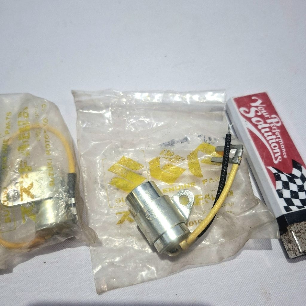 คอนเดนเซอร์ SUZUKI GT125 GT185 GT380 T125 STINGER NOS ORIGINAL