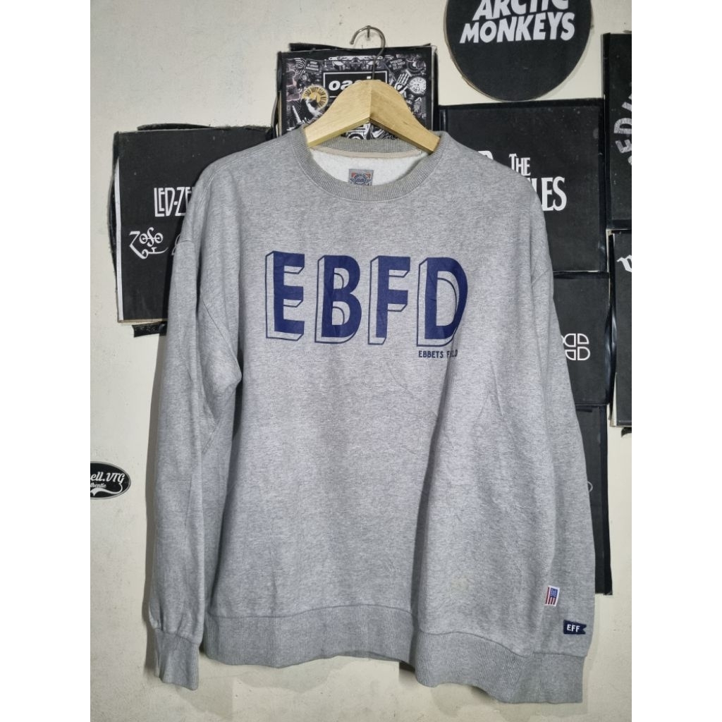 Crewneck Ebbets Field เหมือนใหม่