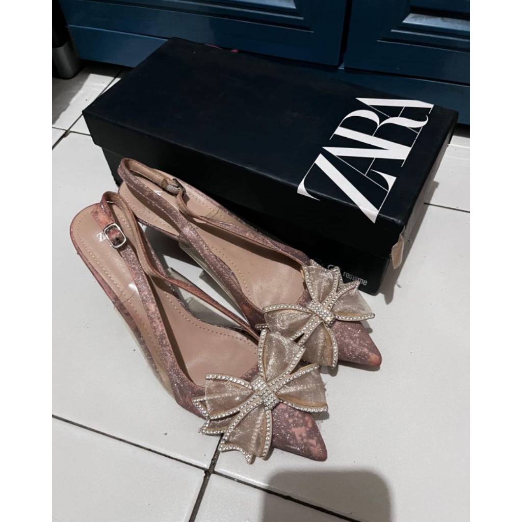 รองเท้าผู้หญิง Zara*