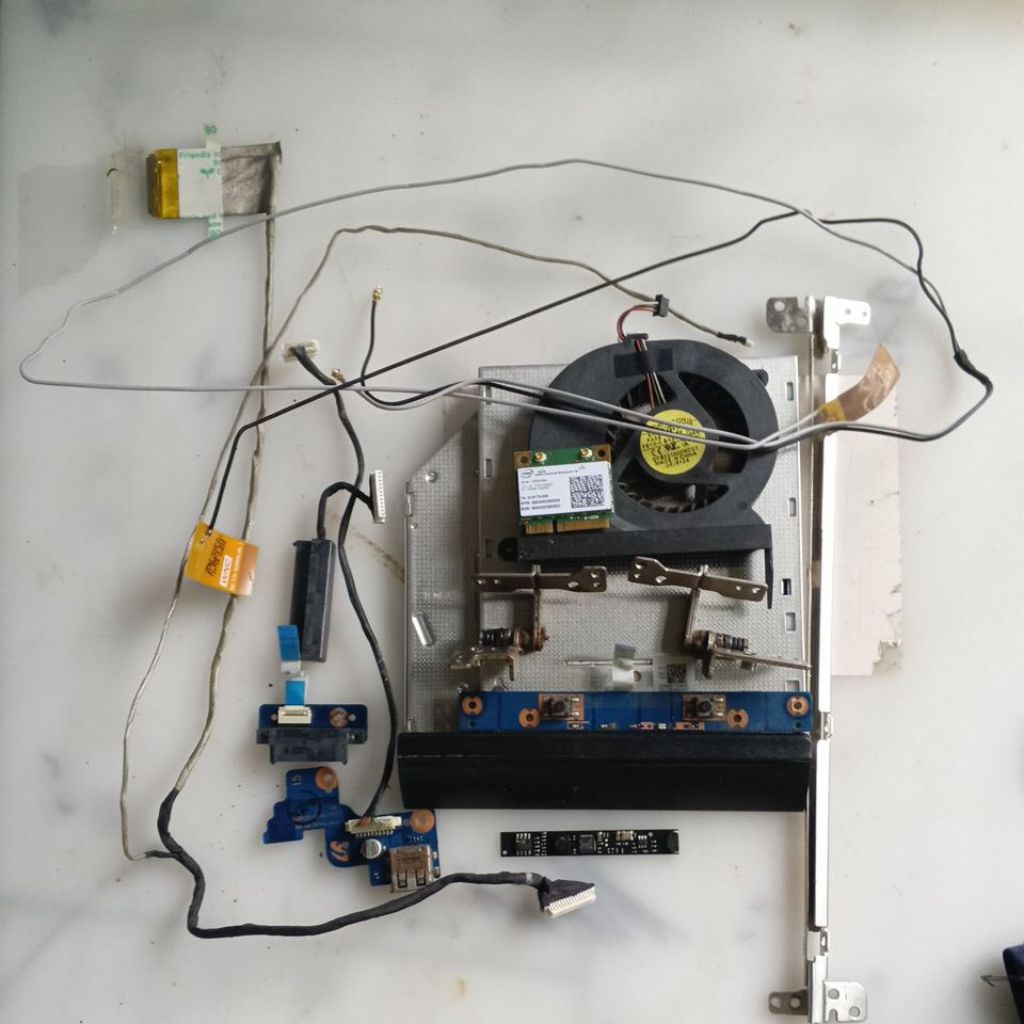 TOMBOL SAMSUNG NR-RV520-A165 LAPTOP PART Wifi Card, Webcam, บานพับ, พัดลม, wifi ยืดหยุ่น, LCD, ขั้วต
