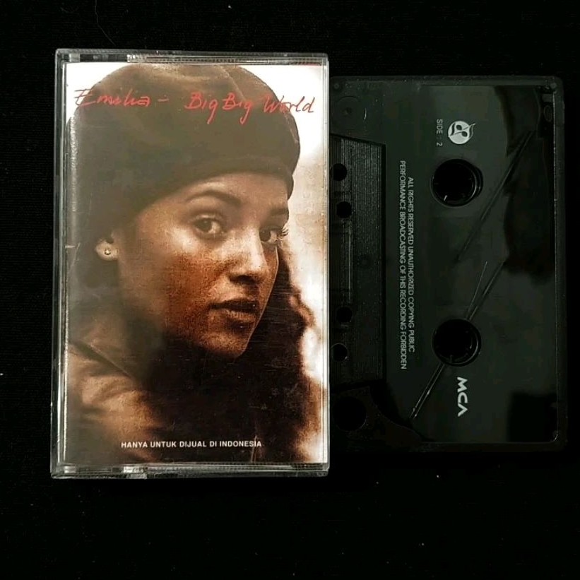 อัลบั้มเทปคาสเซ็ท EMILIA BIG BIG WORLD