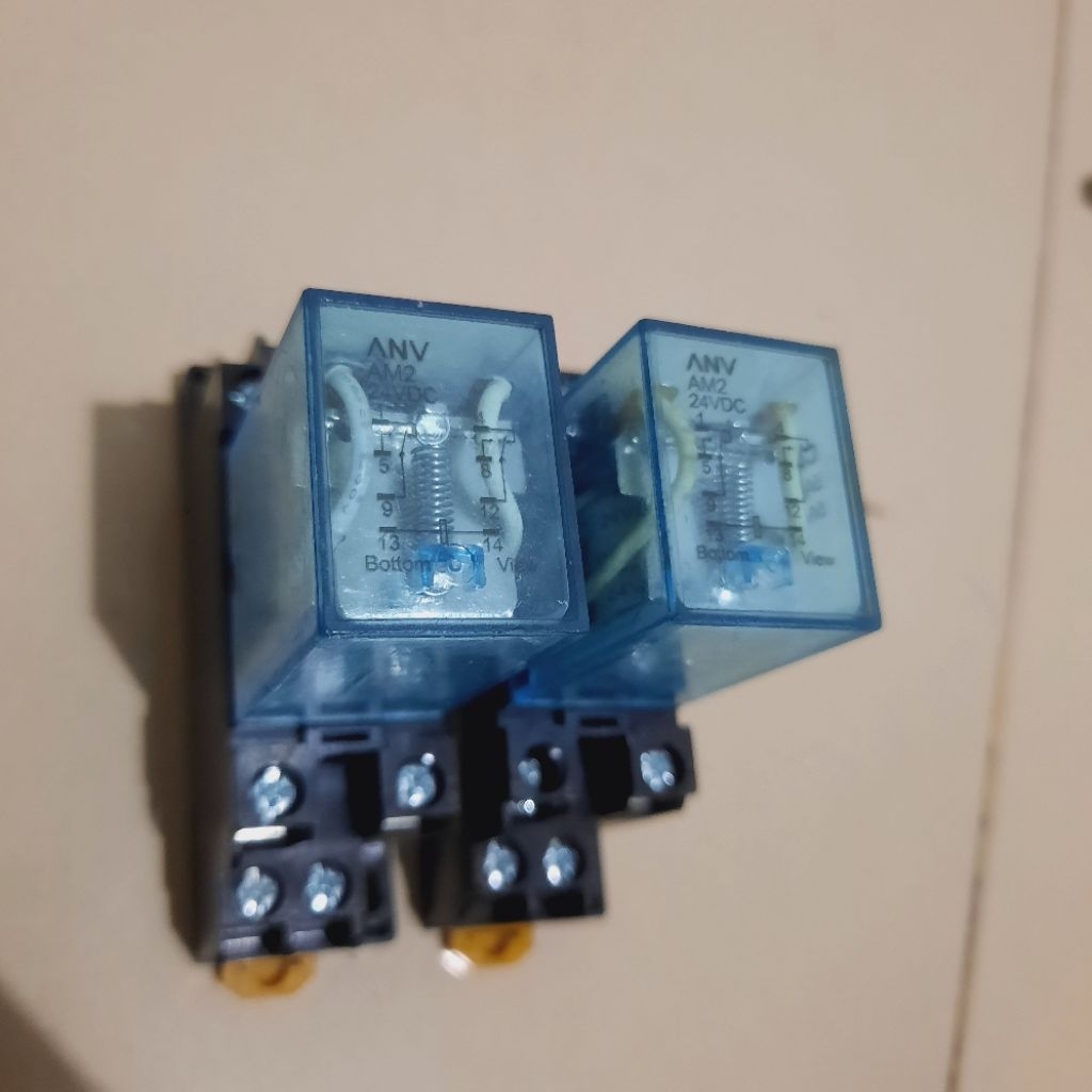 RELAY ANV AM2 24VDC + SOCKET รีเลย์ av am2 24vdc