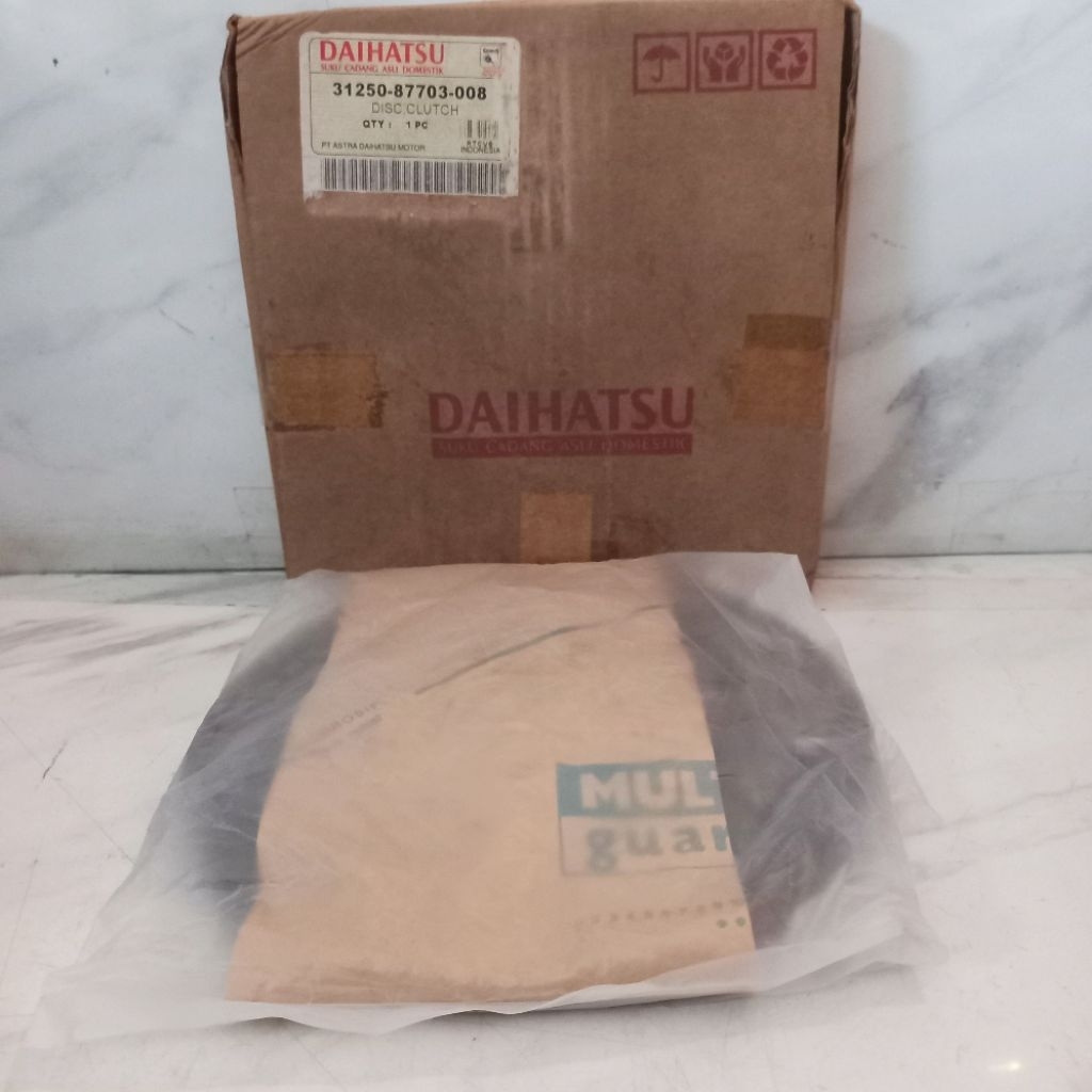 แผ่นคลัช Daihatsu Hijet Zebra 1.0 DAIHATSU 31250-87703-008
