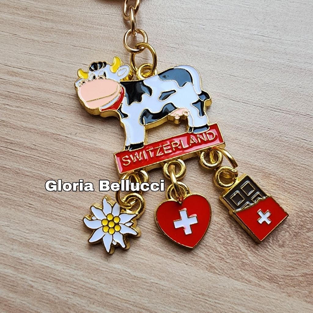 GANTUNGAN Swiss zurich พวงกุญแจของที่ระลึก พวงกุญแจวัว switzerland